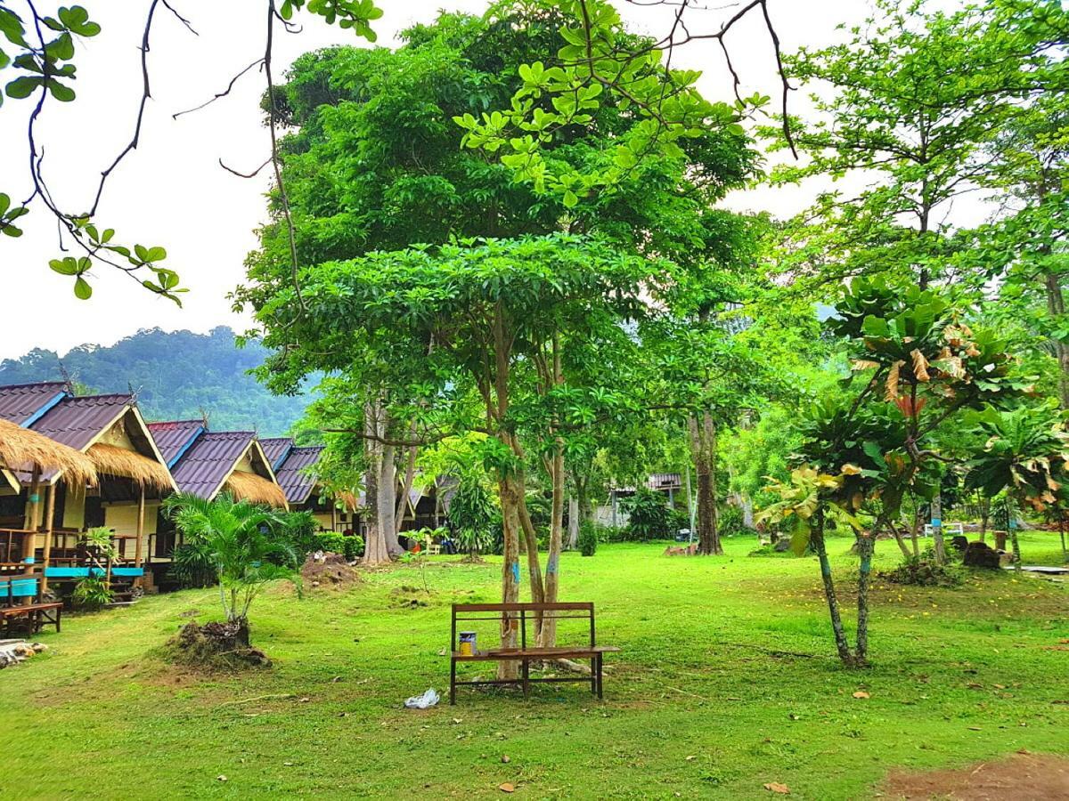 Hotel ฺbay Yard Hut Koh Chang Esterno foto