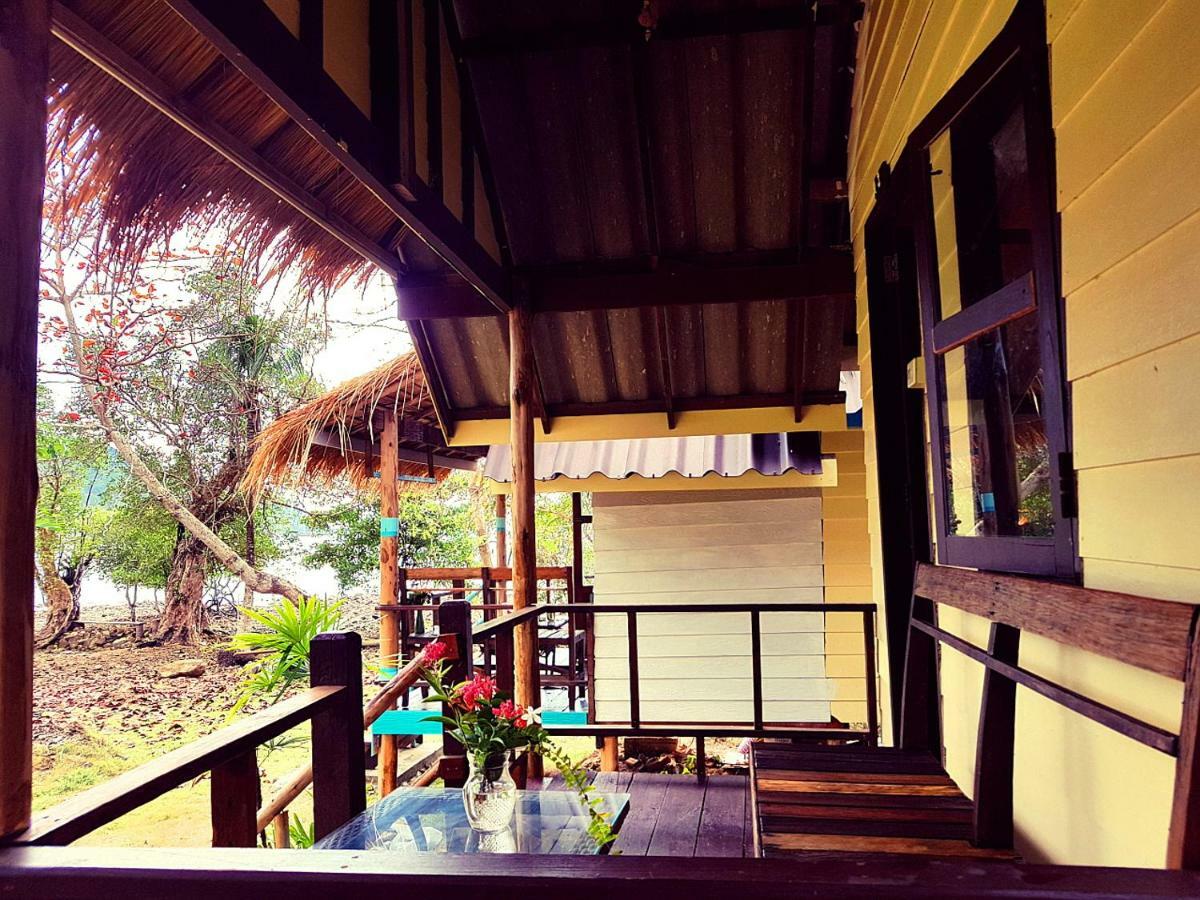 Hotel ฺbay Yard Hut Koh Chang Esterno foto