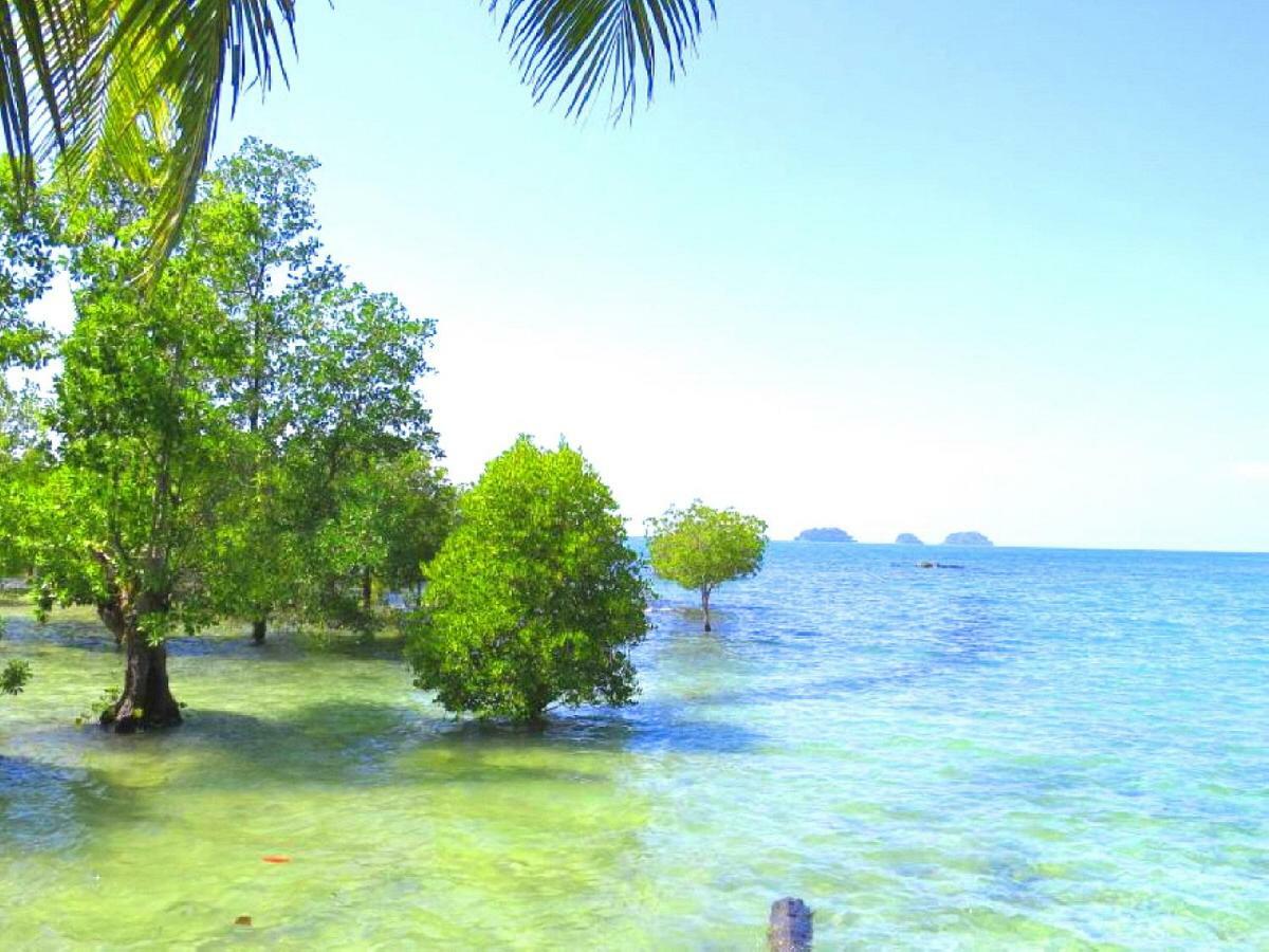 Hotel ฺbay Yard Hut Koh Chang Esterno foto