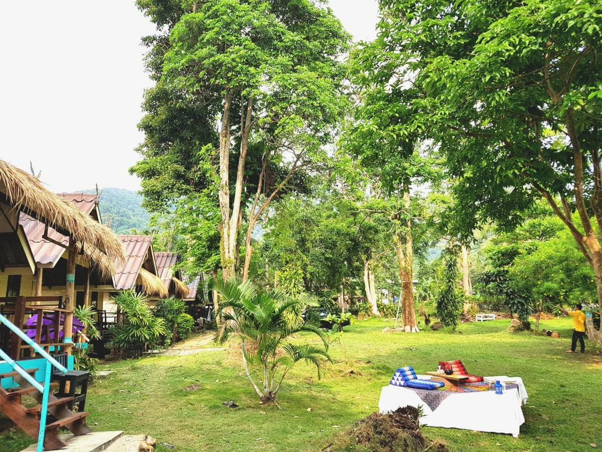 Hotel ฺbay Yard Hut Koh Chang Esterno foto