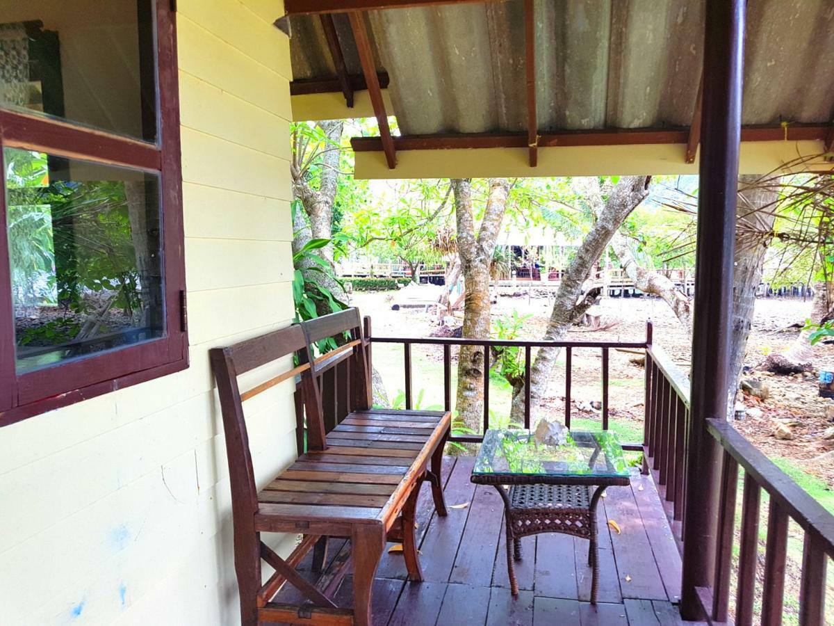 Hotel ฺbay Yard Hut Koh Chang Esterno foto