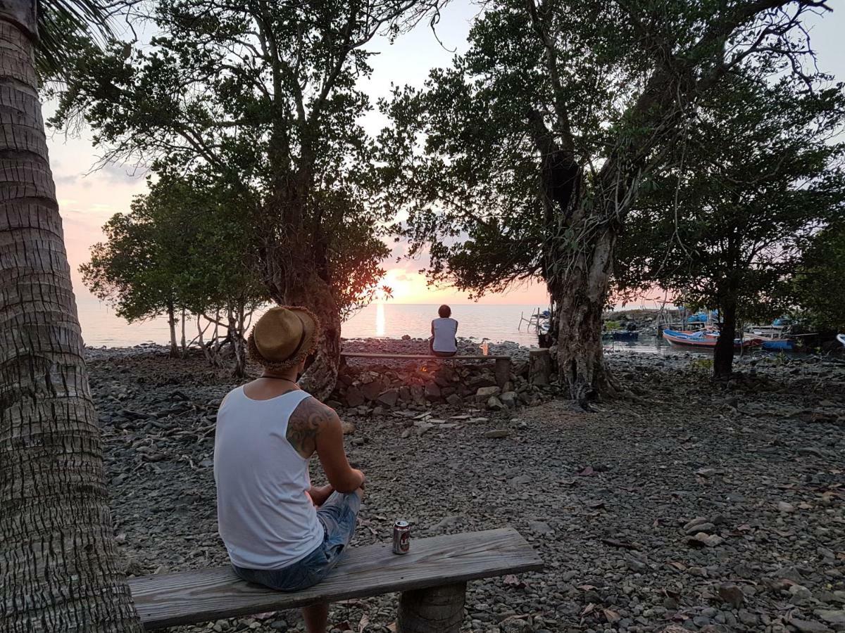Hotel ฺbay Yard Hut Koh Chang Esterno foto