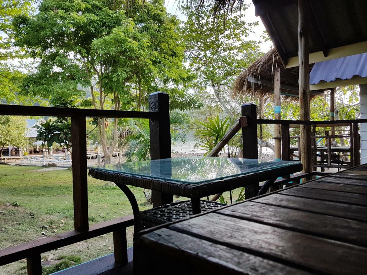 Hotel ฺbay Yard Hut Koh Chang Esterno foto